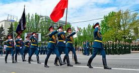 Старт Парада Победы 9 мая 2016 г. в г. Донецке